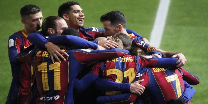 Barcelona-Bangkit-Dari-Ketertinggalan-Untuk-Menang-2-1-Atas-Valencia!