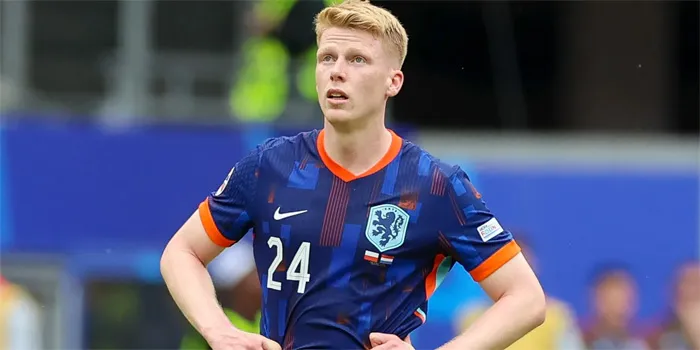 Jerdy Schouten Masuk Radar Barcelona di Bursa Transfer Januari