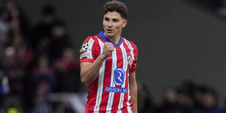 Liverpool dan Barcelona Gigit Jari, Bos Atletico Blokir Transfer Julian Alvarez