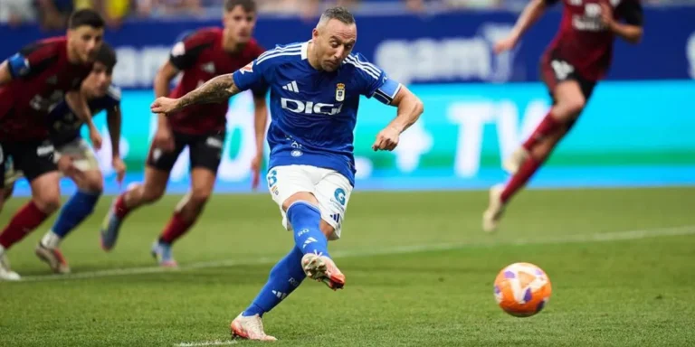 Santi Cazorla Bantu Real Oviedo Kembali ke LaLiga Setelah 24 Tahun
